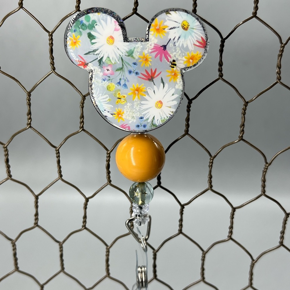 Badge Reel - WDW Mickey Inspired - NWT - Handmade 🩵